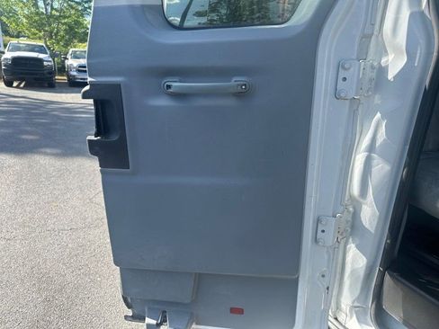 Used 2015 Ford Transit 350 XLT RWD image 14
