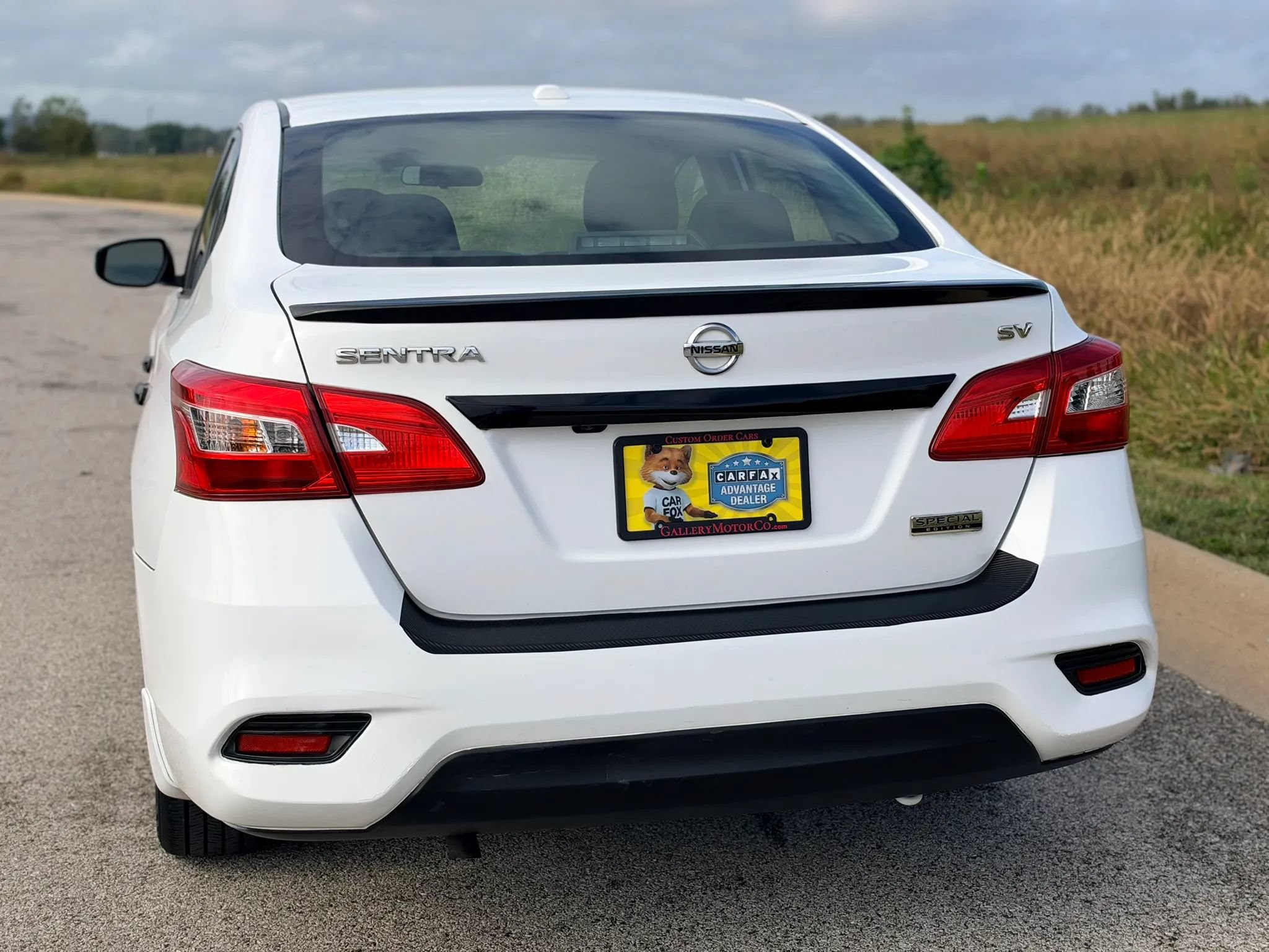 Used 2019 Nissan Sentra SV w/ Special Edition Package FWD image 18