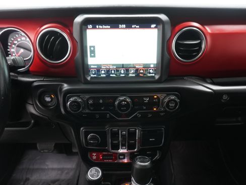 Used 2019 Jeep Wrangler Unlimited Rubicon AWD/4WD image 22