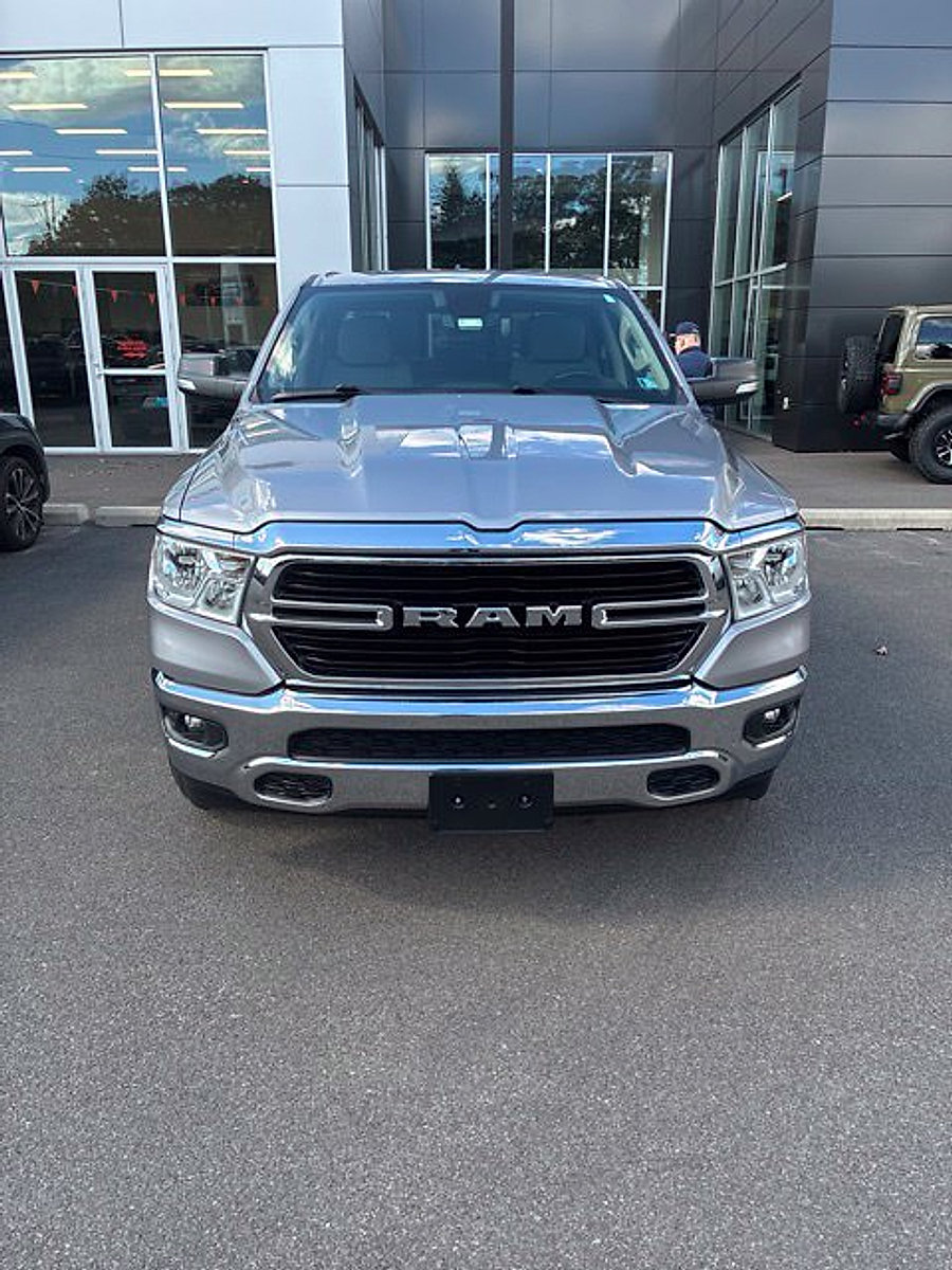Used 2020 RAM 1500 Big Horn AWD/4WD image 3