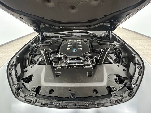 Used 2023 BMW 760i xDrive image 45