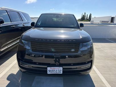 Used 2025 Land Rover Range Rover Long Wheelbase SE