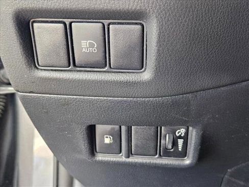 Used 2021 Toyota C-HR LE image 13