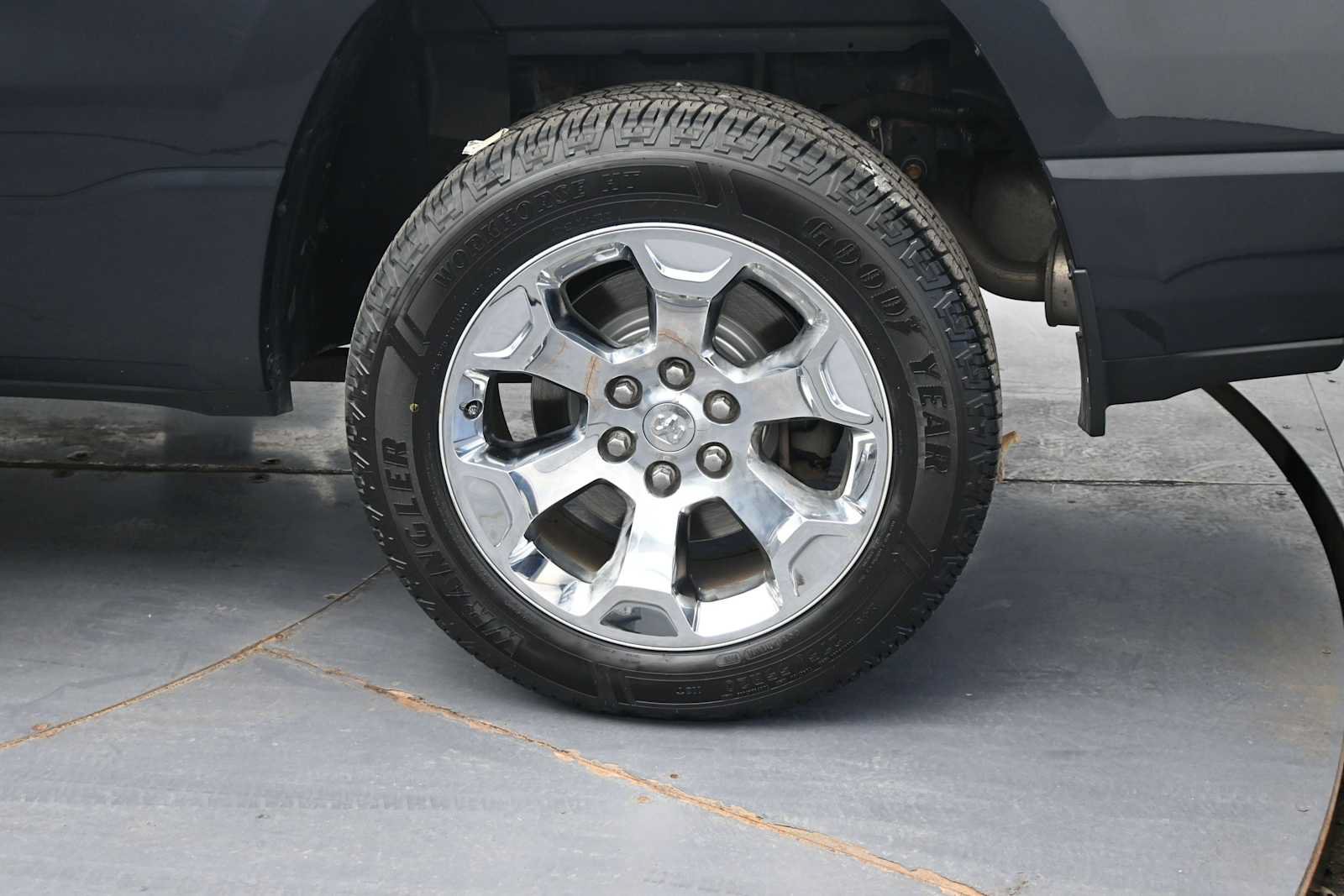 Used 2019 RAM 1500 Big Horn AWD/4WD image 5