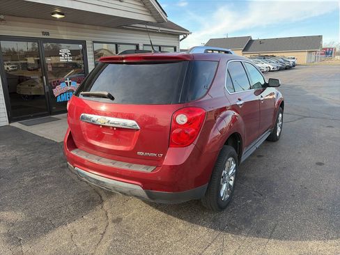 Used 2011 Chevrolet Equinox LT w/ Chrome Appearance Package image 2