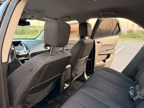 Used 2017 Chevrolet Equinox LT w/ Convenience Package FWD image 19