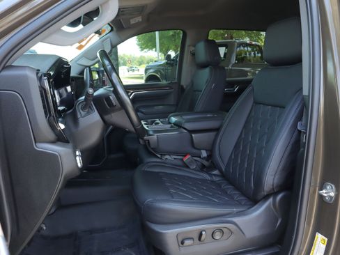 Used 2024 GMC Sierra 1500 Elevation AWD/4WD image 8