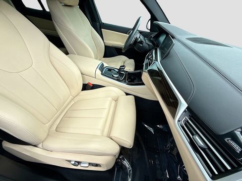 Used 2021 BMW X5 sDrive40i w/ Convenience Package RWD image 15