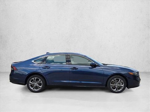 Used 2023 Honda Accord EX-L image 4