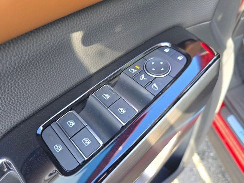 New 2025 Nissan Pathfinder Platinum image 26