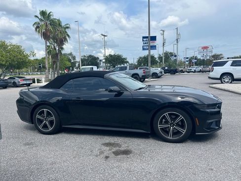 Used 2025 Ford Mustang Premium RWD image 2