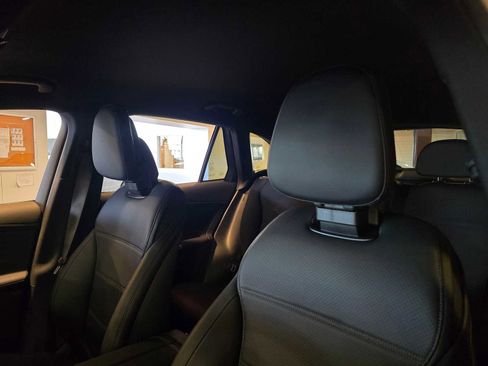 Used 2025 Mercedes-Benz GLC 300 image 22