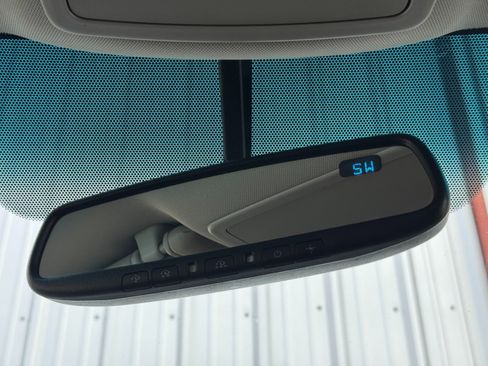 Used 2015 Toyota Sienna SE Premium image 31