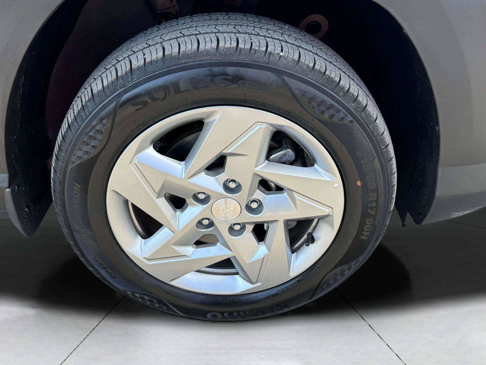 Used 2026 Hyundai Kona SE AWD/4WD image 47