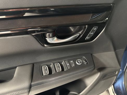 Used 2024 Honda CR-V EX-L image 16