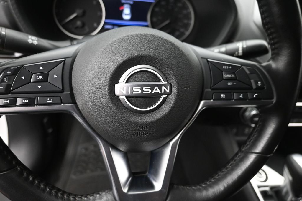 Used 2025 Nissan Sentra SV w/ All-Weather Package FWD image 17