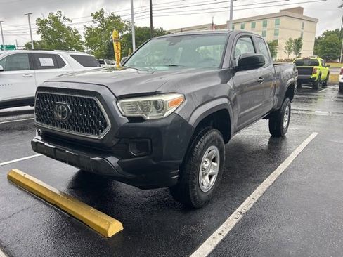 Used 2018 Toyota Tacoma SR AWD/4WD image 1