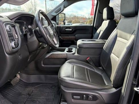 Used 2022 GMC Sierra 2500 Denali image 8