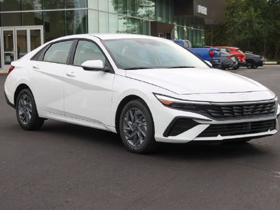 New 2026 Hyundai Elantra Hybrid