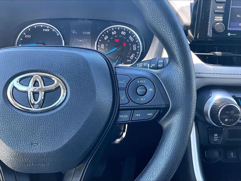 Certified 2022 Toyota RAV4 XLE w/ Convenience Package AWD/4WD image 24