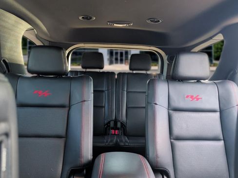 Used 2018 Dodge Durango R/T w/ Technology Group AWD/4WD image 28