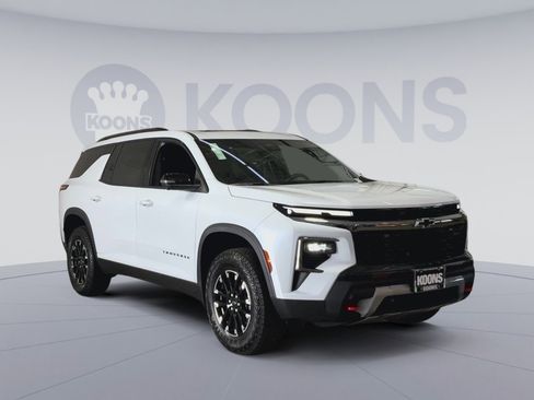 New 2026 Chevrolet Traverse Z71 w/ Driver Confidence Package image 2