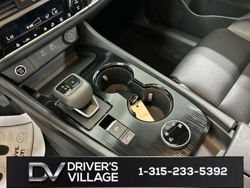 Used 2023 Nissan Rogue SV w/ SV Premium B Package AWD/4WD image 17