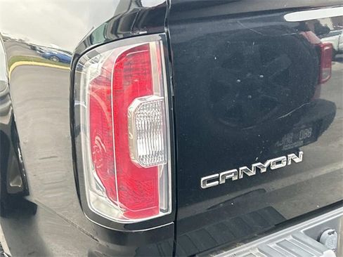 Used 2016 GMC Canyon SLE w/ All Terrain Package image 6