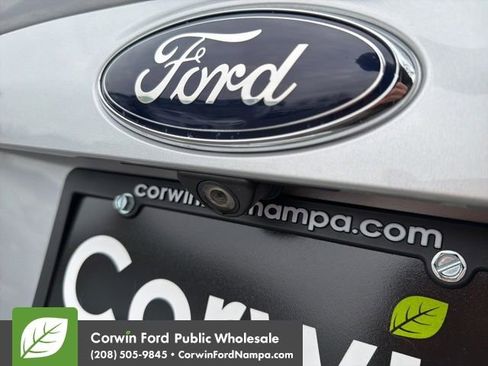 Used 2015 Ford Escape SE w/ Equipment Group 201A image 11