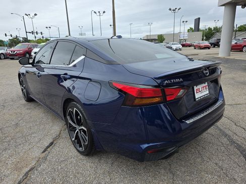 Used 2023 Nissan Altima 2.5 SR FWD image 7