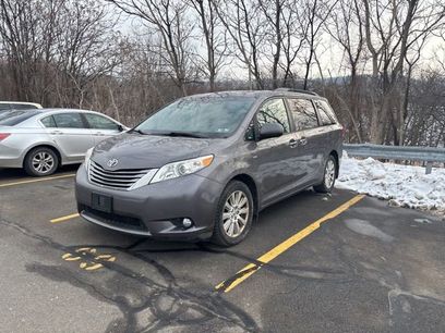 Used 2017 Toyota Sienna XLE