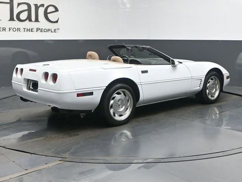 Used 1996 Chevrolet Corvette Convertible RWD image 46