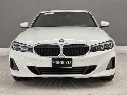 Used 2023 BMW 330i Sedan w/ Driving Assistance Package RWD image 4