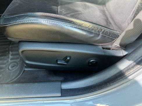 Used 2018 Dodge Charger R/T Scat Pack RWD image 14
