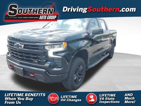 Used 2024 Chevrolet Silverado 1500 LT Trail Boss AWD/4WD image 1