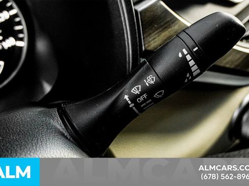 Used 2025 Nissan Altima 2.5 SV image 29