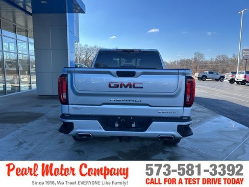Certified 2022 GMC Sierra 1500 Denali AWD/4WD image 5
