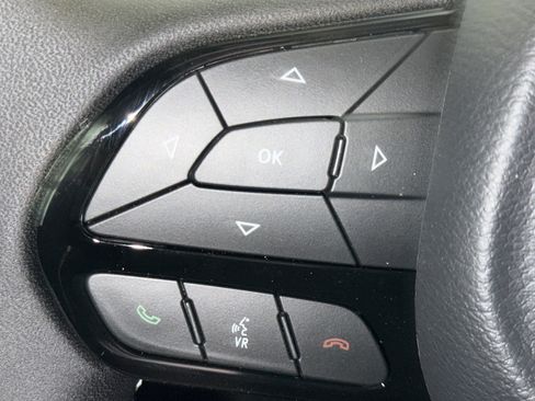 New 2026 Chrysler Pacifica Limited image 19