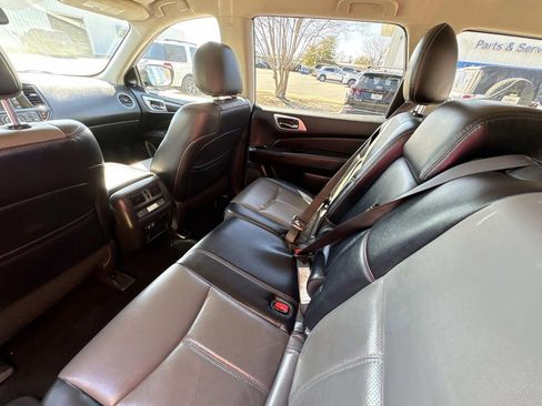 Used 2019 Nissan Pathfinder SL w/ Rock Creek Edition image 14
