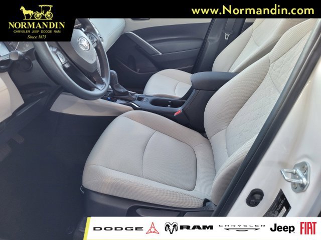 Used 2024 Toyota Corolla Cross L FWD image 16