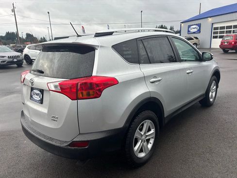 Used 2013 Toyota RAV4 XLE image 4
