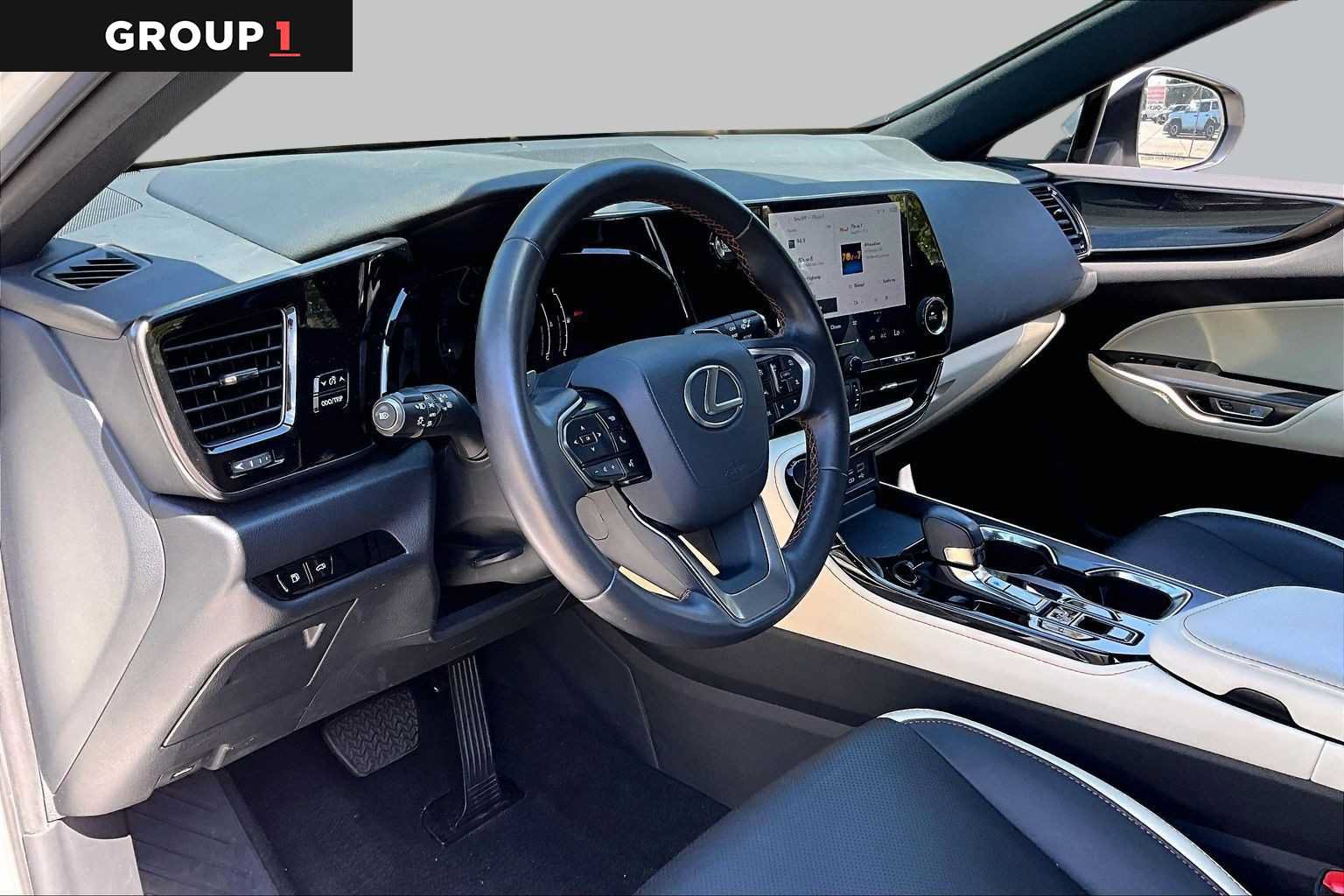 Used 2024 Lexus NX 250 FWD w/ Towing Package (2000 Lbs) image 15
