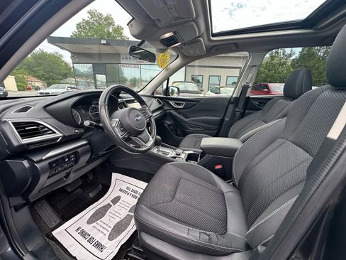 Used 2019 Subaru Forester Premium AWD/4WD image 14