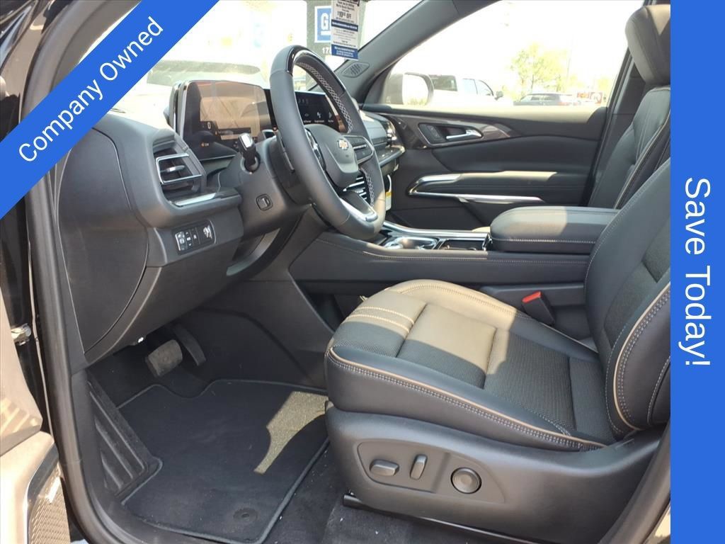 New 2026 Chevrolet Traverse High Country FWD image 9