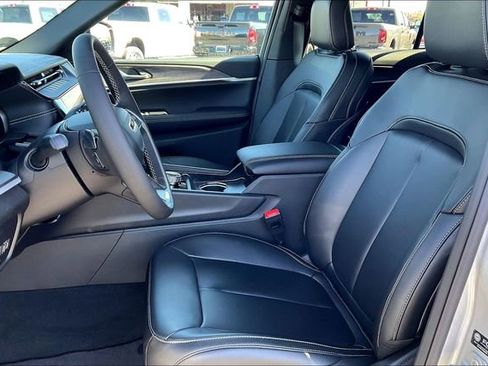 New 2026 Jeep Grand Cherokee Limited AWD/4WD image 9