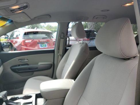 Used 2020 Kia Sedona LX FWD image 20