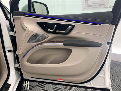 Certified 2023 Mercedes-Benz EQS 450+ SUV image 24