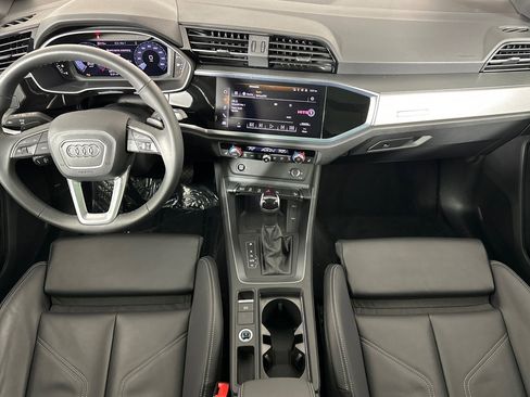 Used 2025 Audi Q3 2.0T Premium w/ Convenience Package image 12