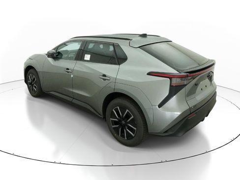 New 2026 Toyota bZ FWD image 5