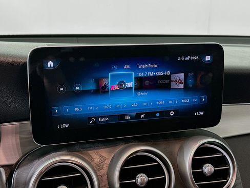 Used 2021 Mercedes-Benz GLC 300 image 21